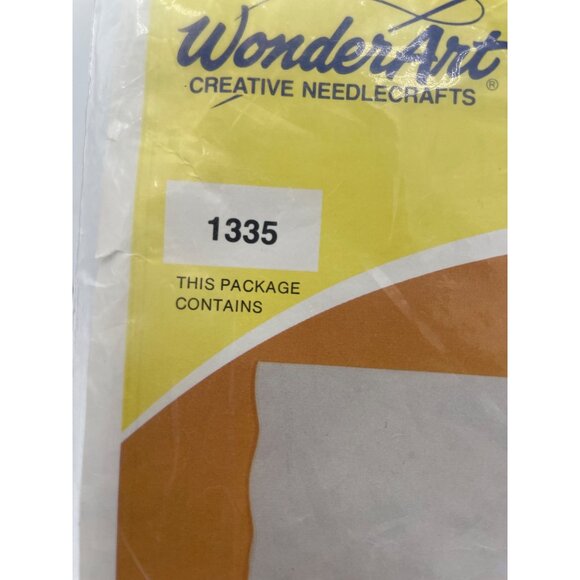 WonderArt 1335 Perma-Press Scarf To Embroider Kit - Picture 3 of 6